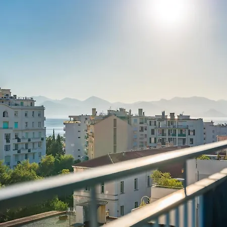 Cozystay - 3 Pieces En Dernier Etage Apartmán *